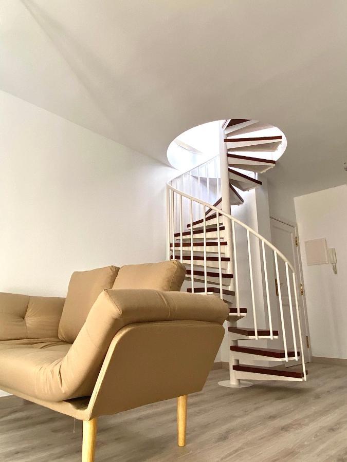 Spiral Stairs Duplex Lägenhet Figueres  Exteriör bild